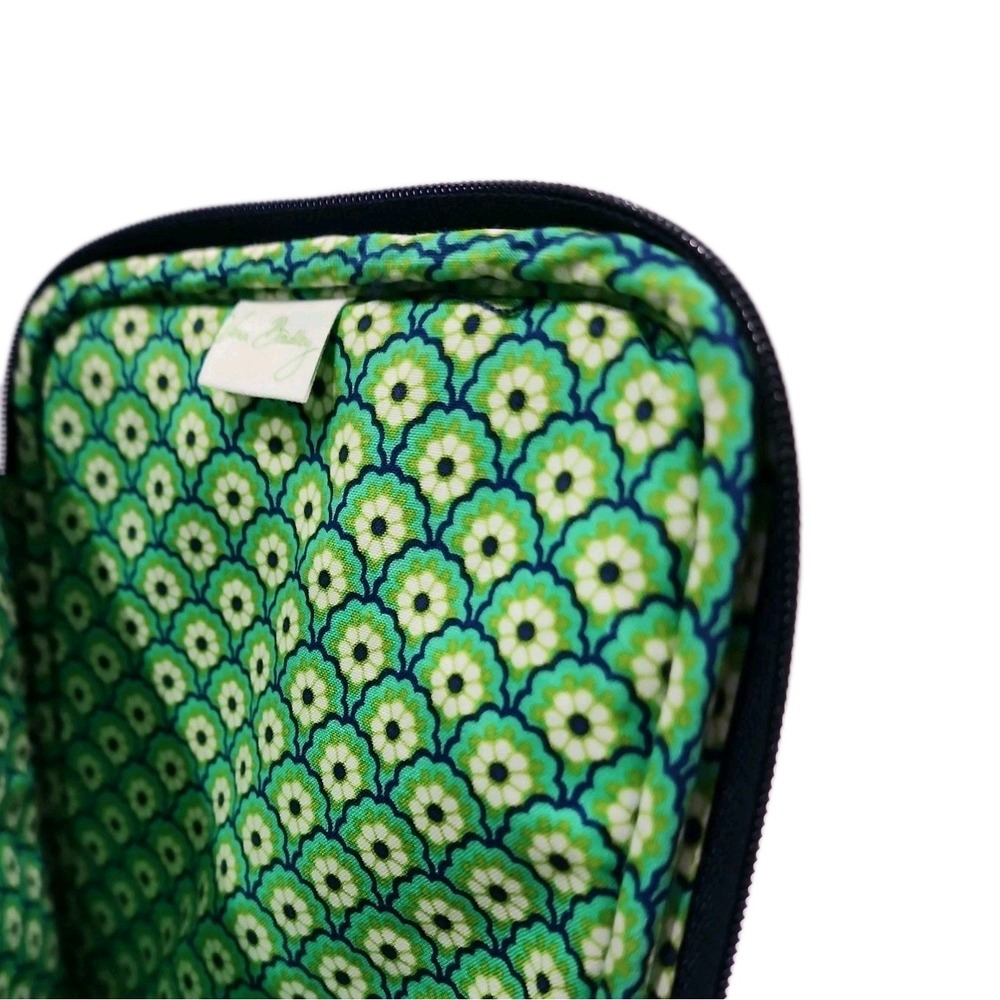 Retro "Retired" Vera Bradley Rhythm & Blues Print Tablet‎ EReader Sleeve - Picture 3 of 6